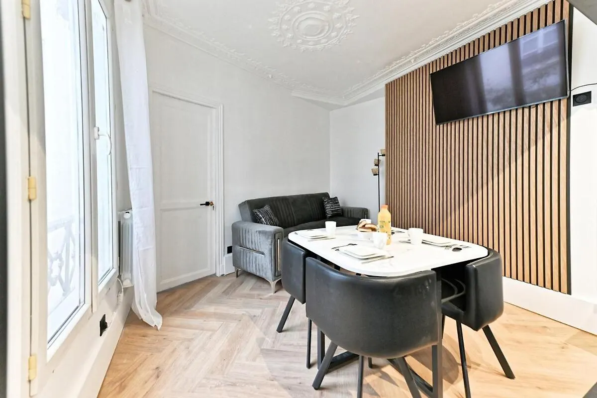 Modern Paris Moulin Rouge Apartment