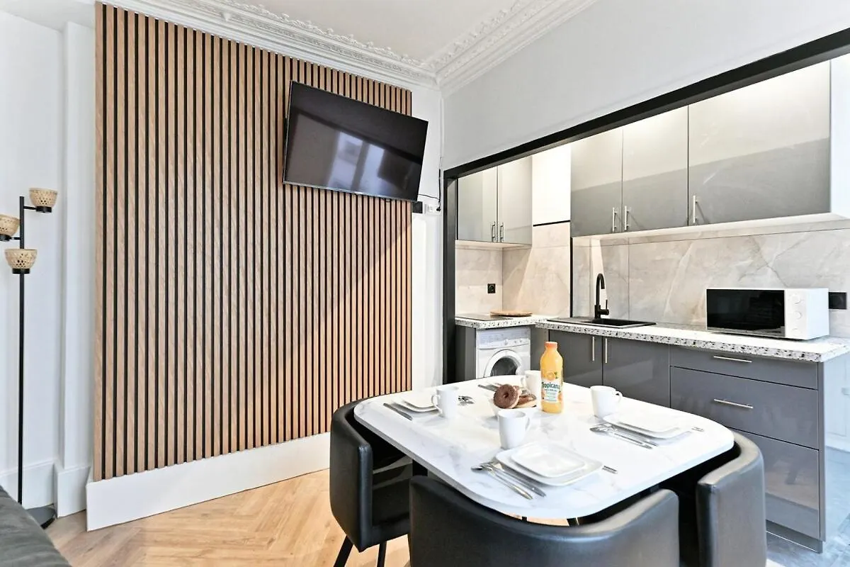 Modern Paris Moulin Rouge Apartment
