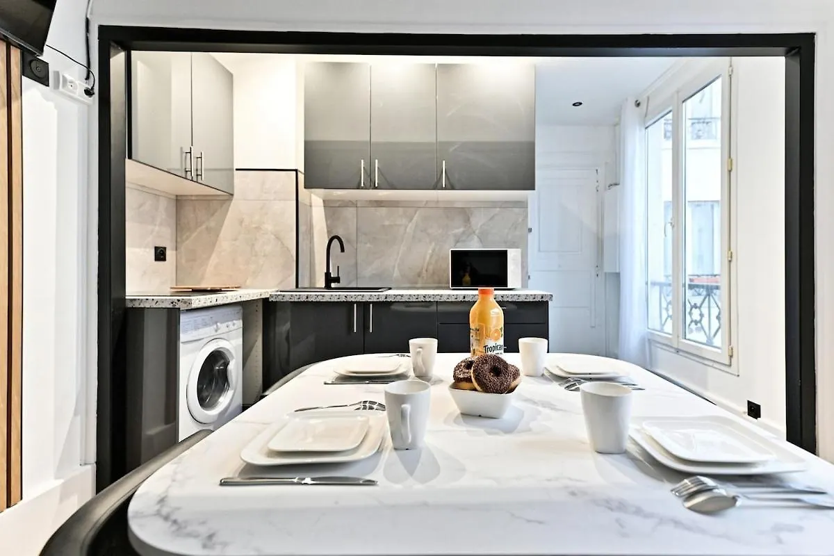 Modern Paris Moulin Rouge Apartment