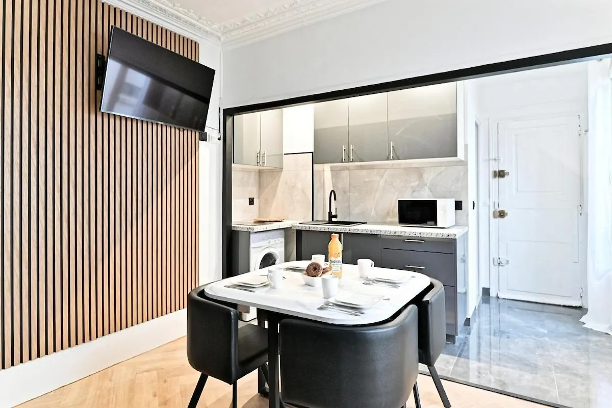 Modern Paris Moulin Rouge Apartment