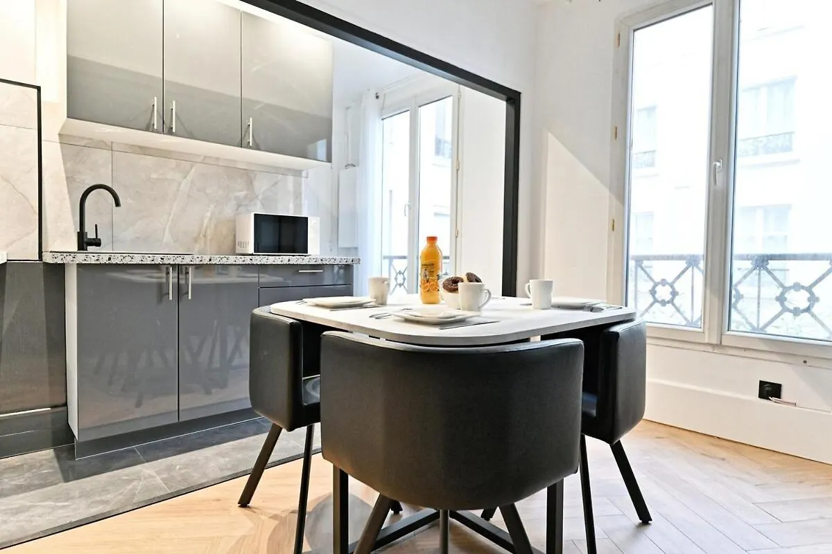 Modern Paris Moulin Rouge Apartment 0*,